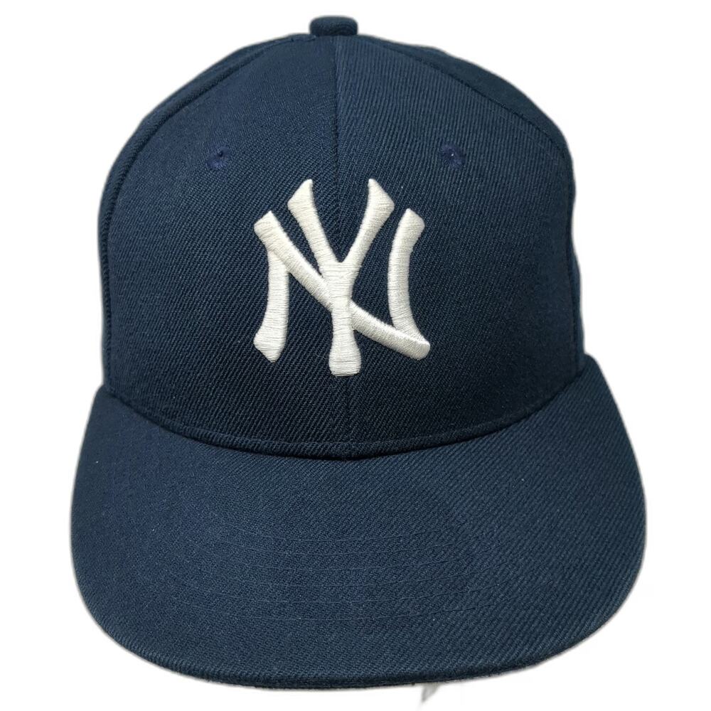 New York Yankees MLB Premium Headwear Blue Baseball Cap 6 7/8 Fitted Flat Brim